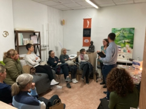 Charla Centro Yashana